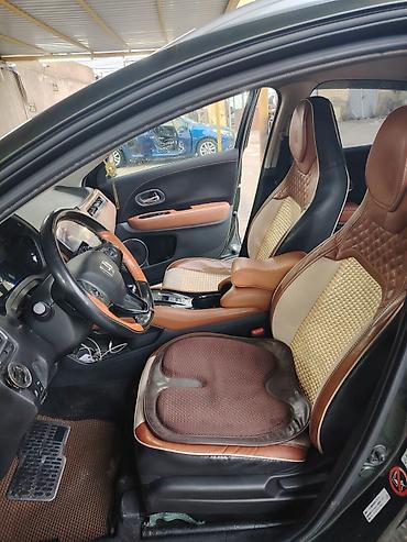 Honda: Honda HR-V: 1.5 l | 2014 il Krossover — 9