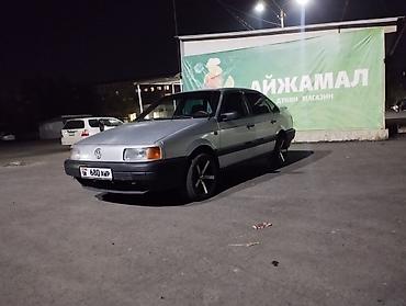 стария машина: Volkswagen Passat: 1989 г., Седан — 3