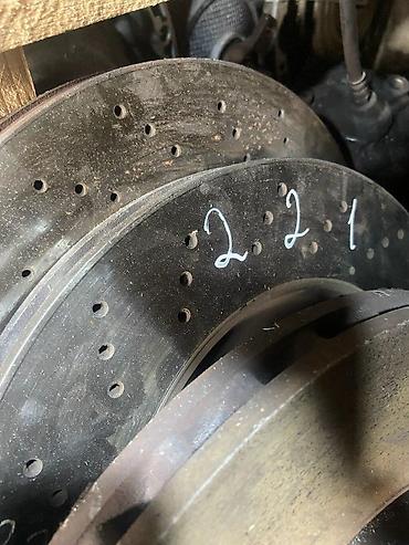 Digər əyləc sisteminin detalları: "Mercedes" əyləc diski Şəhər: Bakı Elanın növü: Ehtiyat hissələri — 10