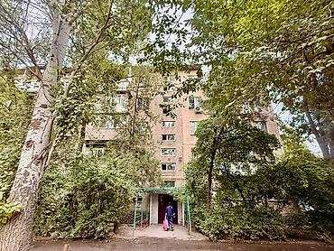 3 комнаты, 64 м², 8 мкр 104 серия, 5 этаж, Косметический ремонт at lalafo.kg 3 комнаты, 64 м², 8 мкр 104 серия, 5 этаж, Косметический ремонт