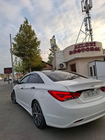 Hyundai: Hyundai Sonata: 2.4 l | 2010 il Sedan — 5