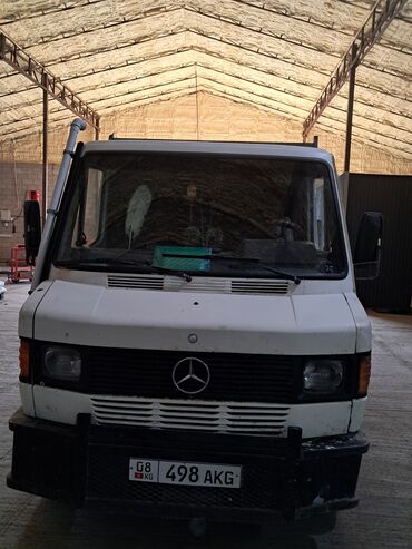 авто пассат б4: Грузовик, Mercedes-Benz, Стандарт, Б/у