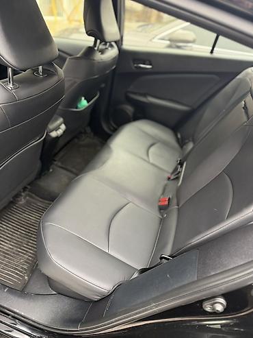 Toyota: Toyota Prius: 2022 г., 1.8 л, Вариатор, Гибрид, Хэтчбэк — 2