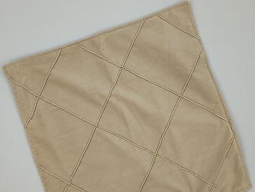 poszewka 45x55: Beżowa poszewka na poduszkę, pikowana - Wzór: geometryczne przeszycia — 1