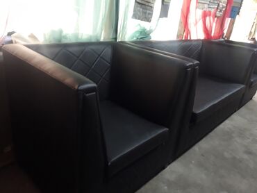 черный кожаный диван: Цвет - Черный, Новый
