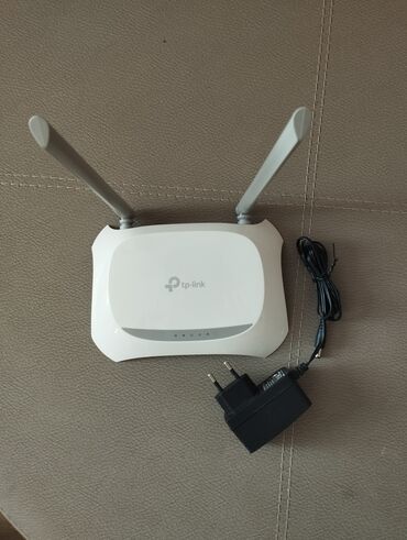Masaüstü kompüterlər və iş stansiyaları: TP-Link simsiz router - Model: TP-Link (2 antenalı Wi‑Fi router) -