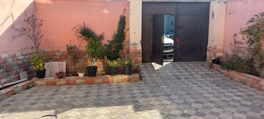 Həyət evləri və villaların satışı: Satılır: fərdi yaşayış evi - Ünvan tipi: həyətyanı sahəli, darvazalı — 2