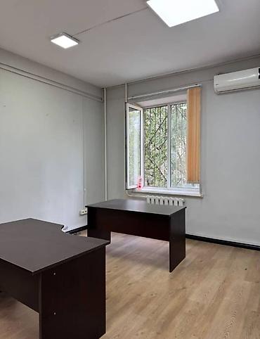 Аренда офисов: Сдаю Офис целиком: 800 м², В административном здании, С ремонтом, Первая линия, С отдельным входом, С отдельным санузлом — 16