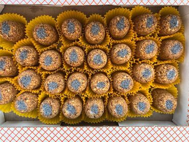булочки купить: Ароматные домашние булочки, приготовленные из мягкого теста, с нежной