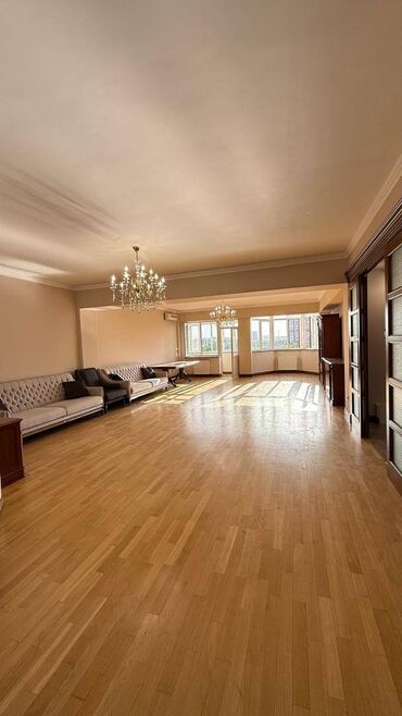 продаю дом город балыкчы: 5 и более комнат, 244 м², Элитка, 5 этаж