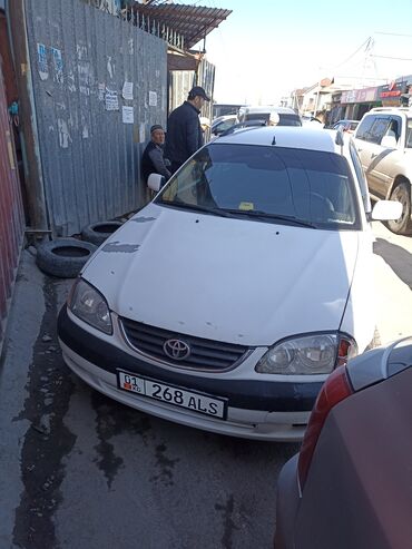 Toyota: Toyota Avensis: 2001 г., 1.8 л, Автомат, Бензин, Универсал