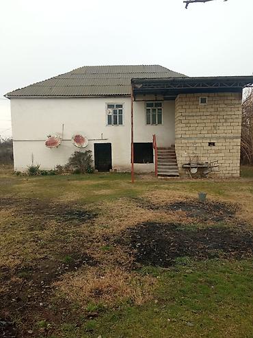 Həyət evləri və villaların satışı: Həyətyanı torpaq sahəsi ilə birlikdə fərdi yaşayış evi - Tikili — 4