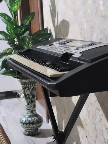 Sintezatorlar: Sintezator, Yamaha — 11