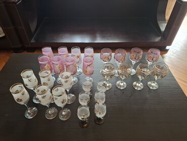 qab qaçaq: Бокалы