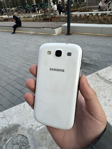 Samsung: Samsung I9300 Galaxy S3, 8 GB, rəng - Ağ