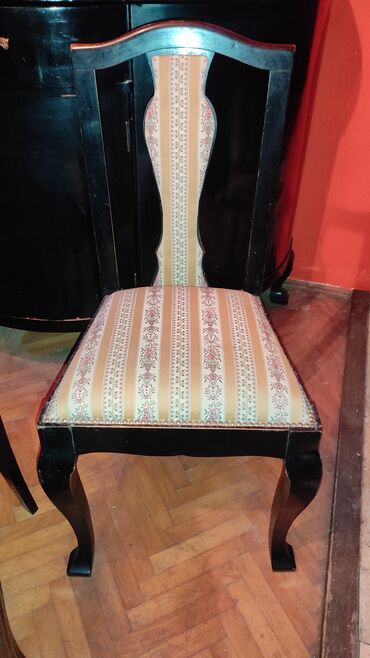 Stilske garniture: Trpezarijski komplet,puno drvo!Veliki ormar,manja komoda,sto sa šest — 3