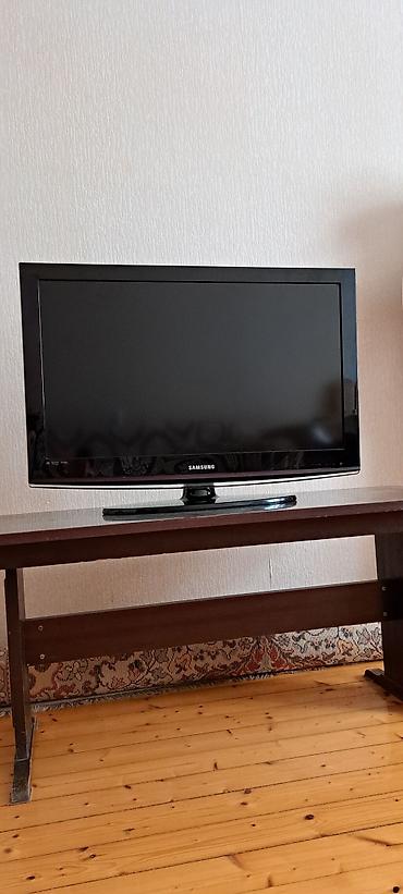 Samsung LCD televizor - Təxmini ekran ölçüsü: 32" (80 sm diaqonal) -