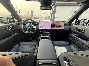 Zeekr: Zeekr 9X: 2 л | 2025 г. Внедорожник — 8