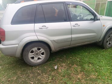 ролики субару: Toyota RAV4: 2000 г., 2 л, Механика, Бензин, Кроссовер
