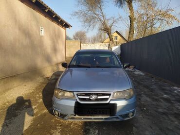 Daewoo: Daewoo Nexia: 2011 г., 1.5 л, Механика, Бензин, Седан