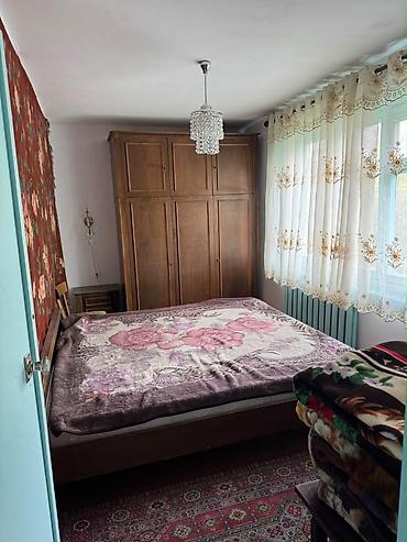 Квартиры: Сдаётся трёхкомнатная квартира в 11 микрорайоне. Удобная локация — 4