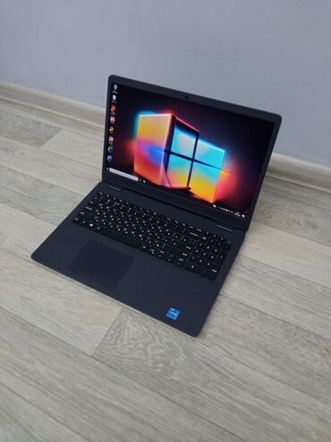 Организация мероприятий: Ноутбук, Dell, 8 ГБ ОЗУ, Intel Core i5, 15.6 ", Для несложных задач, память SSD