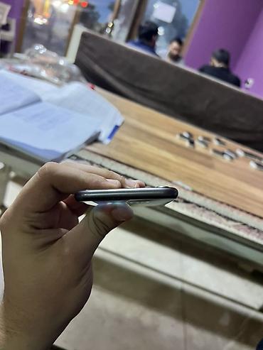 iphone 6plus: IPhone 8, 64 GB, Qara, Barmaq izi — 6