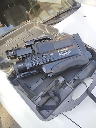 m30: Panasonic M3000 VHS video kamera - Model: Panasonic M3000 (VHS Movie — 2