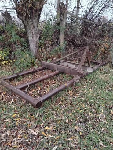 Traktorlar: T 28 butun aqreqatlari ile satilir. Tek tekde satilir Mala Lapet — 13