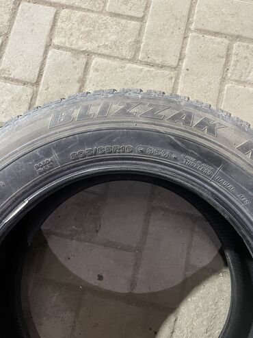 зимние шины 16 размер: Шины R 16, Б/у, Комплект, Bridgestone