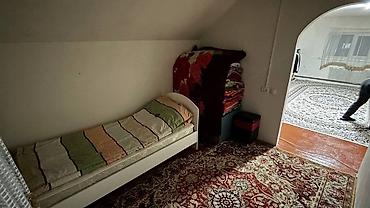 Продажа коттеджей и домов: Адрес: Ж/М Ак-ордо 3 ул.Таш-рабат Сотых: 4 Кв.метр: 10*10 Документ  — 10