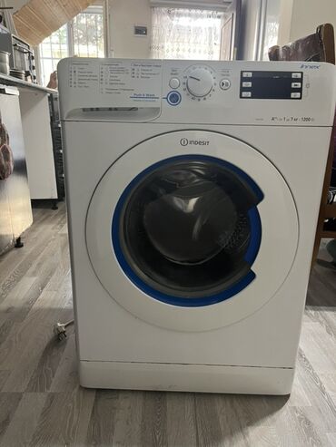 Qazanlar: Paltaryuyan maşın Indesit, 7 kq, Qurutmasız