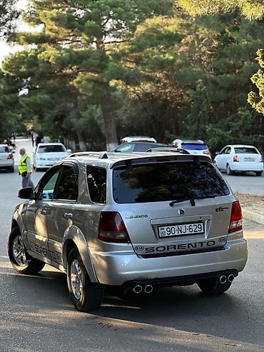 Kia: Kia Sorento SUV - Krossover/SUV kuzov, gümüşü rəng - 4 qapı, dam — 5