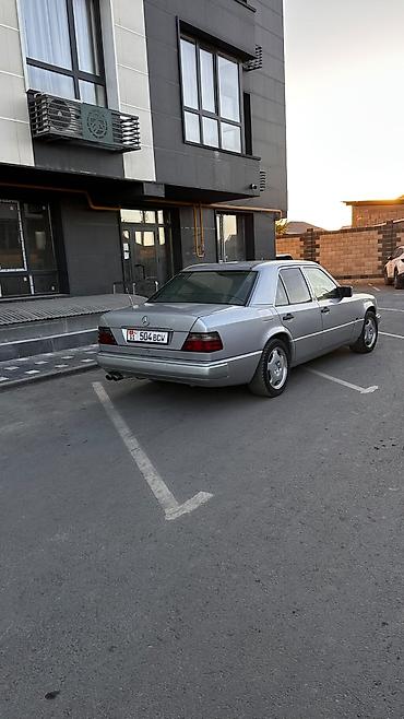 авто ру кыргызстан бишкек: Mercedes-Benz W124: 1993 г., 4.2 л, Автомат, Бензин, Седан — 7