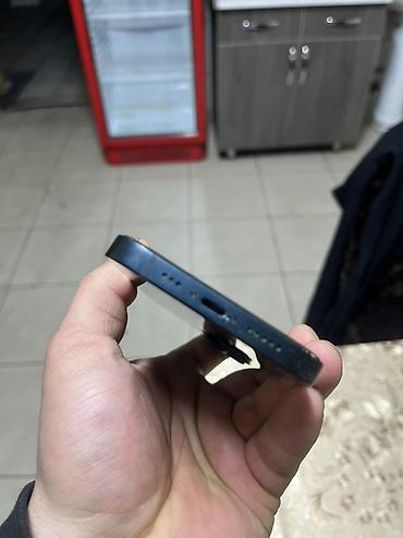 Apple iPhone: IPhone 14, Midnight, Защитное стекло — 6