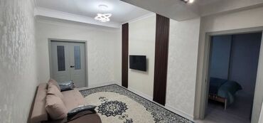 квартир ош: 2 бөлмө, Душ кабинасы, Жаздык, жууркан-төшөк каптары, Кондиционер