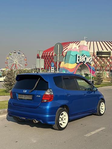 honda fit москва: Honda Fit: 2004 г., 1.5 л, Бензин, Хэтчбэк — 4