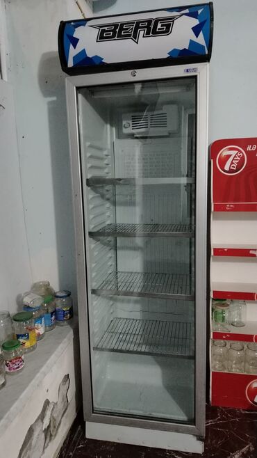 ПО для бизнеса: Sok vitrini satilir 500 manat.1 ay islenib yeni kimidir.Unvan Xetai.SH