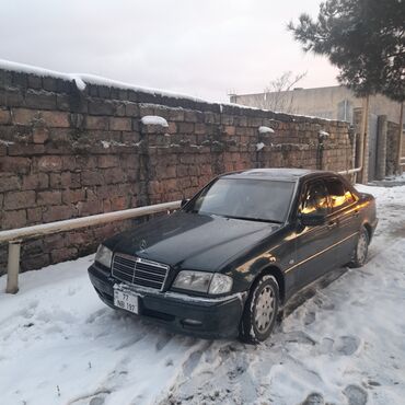 mercedes benz w204: Mercedes-Benz