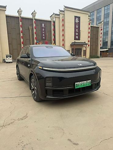 li one: Lixiang L7: 2023 г., 1.5 л, Гибрид, Кроссовер — 6