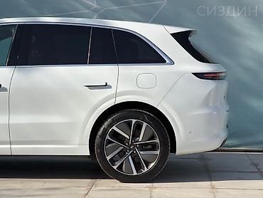 Lixiang: Lixiang L9: 2025 г., 1.5 л, Автомат, Гибрид, Кроссовер — 13