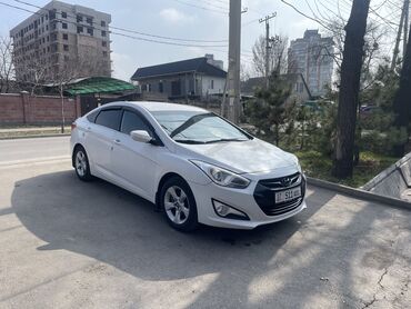 Hyundai: Hyundai i40: 2013 г., 2 л, Механика, Газ, Седан