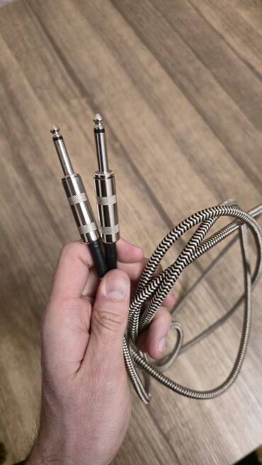 Elektro gitaralar: Elektron gitara, Ibanez, 6 sim, İşlənmiş, Ödənişli çatdırılma -da lalafo.az — 9 Elektro gitaralar: Elektron gitara, Ibanez, 6 sim, İşlənmiş, Ödənişli çatdırılma — 9