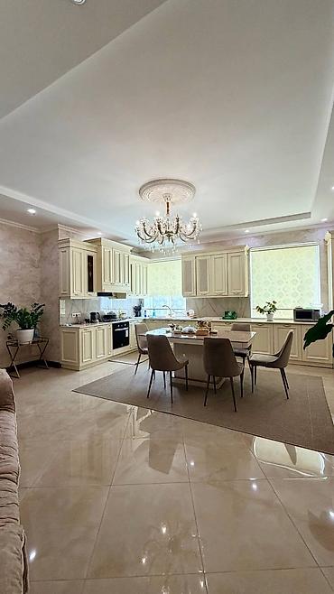 Үйлөр: 4 бөлмө, 294 м², 8 соток, Орто-Сай, Кыймылсыз мүлк агенттиги — 4
