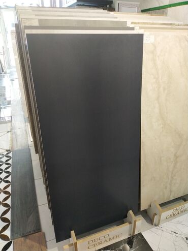heyet divar rengleri: Böyük ölçülü keramik/porcelan plitə - Brend: Deco Ceramic (stend