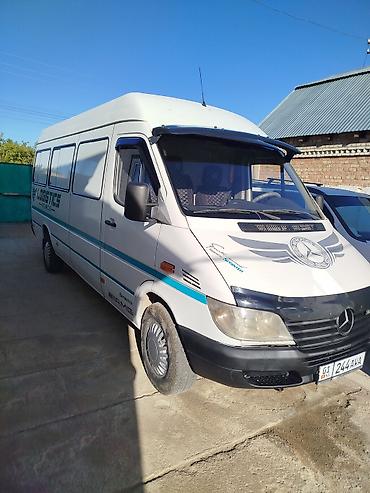 2 8: Mercedes-Benz Спринтер: 2003 г., 2.2 л, Механика, Дизель, Бус — 3