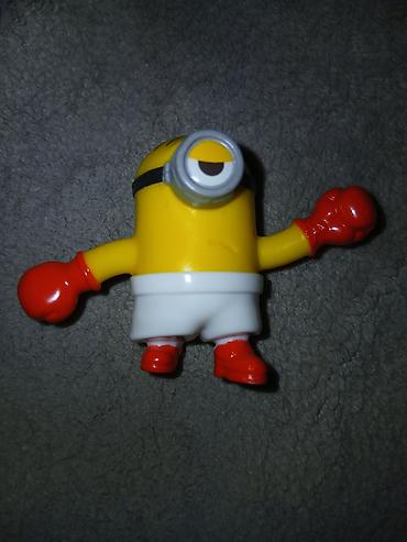 robot əlcək: Mövzu: Minion boxer fiquru – oyuncağ Təsvir: - Sarı rəngli, birgözlü — 1