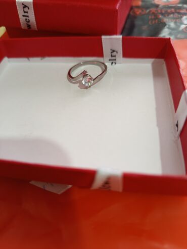 Tuflilər: Gümüş rəngli tek qas zərif üzük 7olcu 17razmer - Dizayn: Asimmetrik — 16