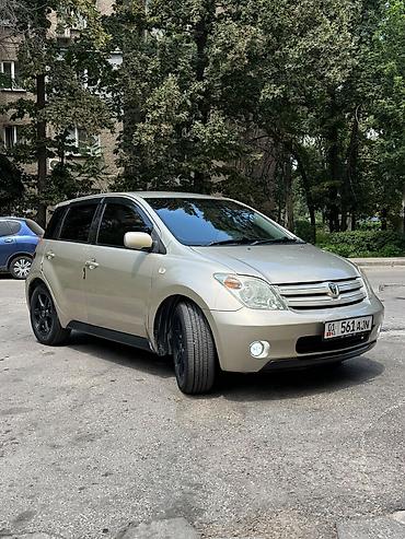 Toyota: Toyota Ist: 2002 г., 1.3 л, Автомат, Бензин, Хэтчбэк — 2