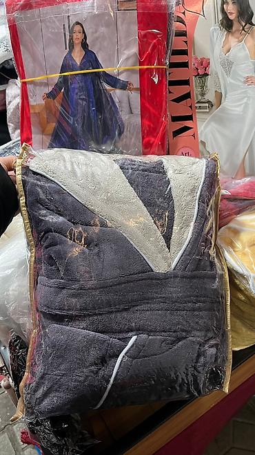 Другая мужская одежда: Мужские пижамы Мусжкие халаты Мужское термобелье Широкий ассортимент — 4